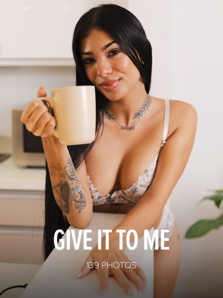 Yeye Guzman Give It To Me
